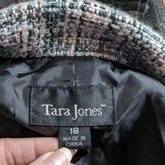 Tara Jones Tweed Blazer Fringe Edges Pink Gray White Black Plaid 18 - Picture 5 of 8
